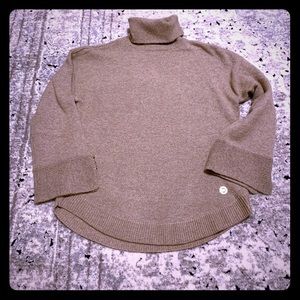 ✨Brand New Micheal Kors Ladies Sweater✨